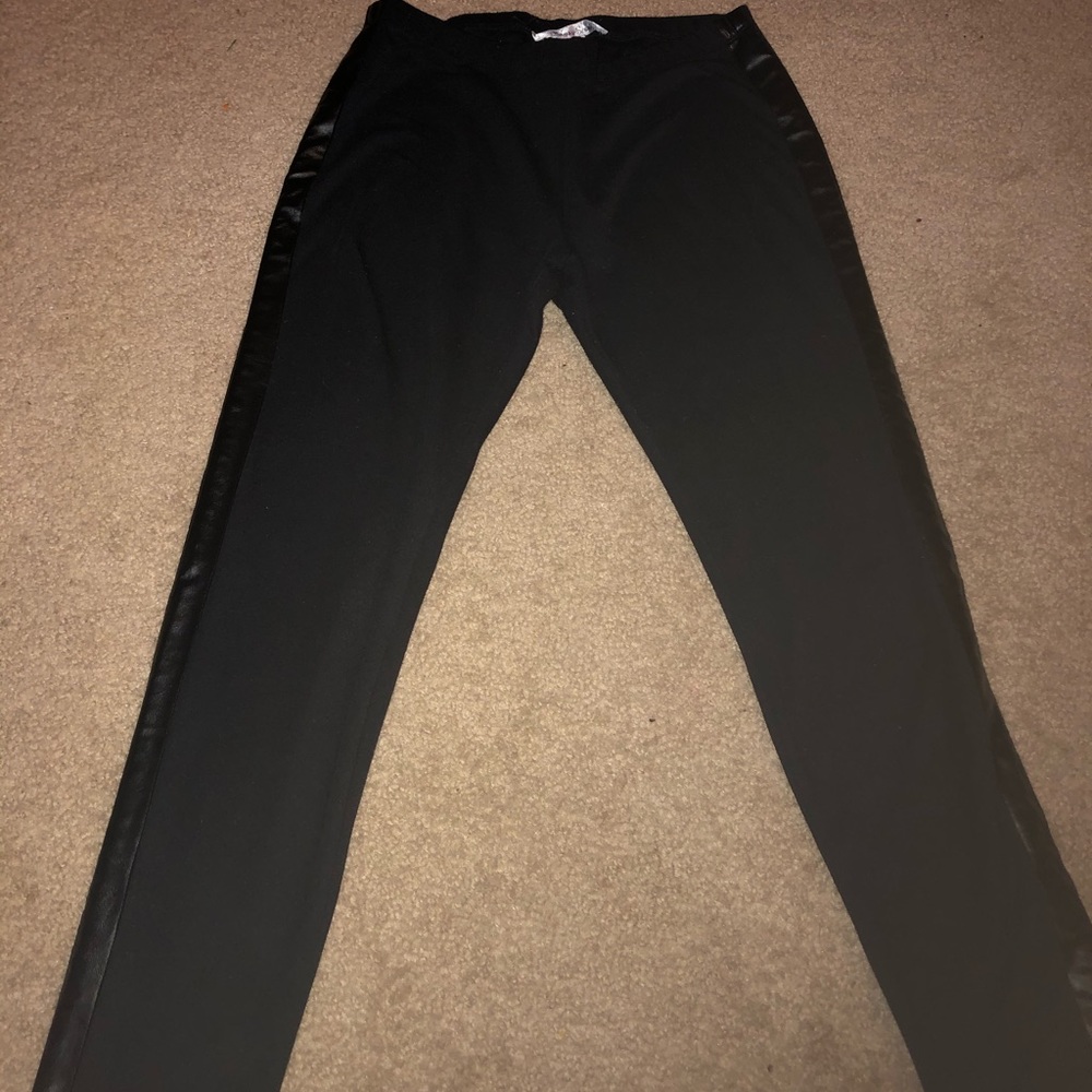 Black leggings